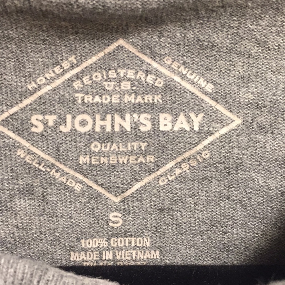 St. John’s Bay Long-Sleeved Shirt - Picture 3 of 3